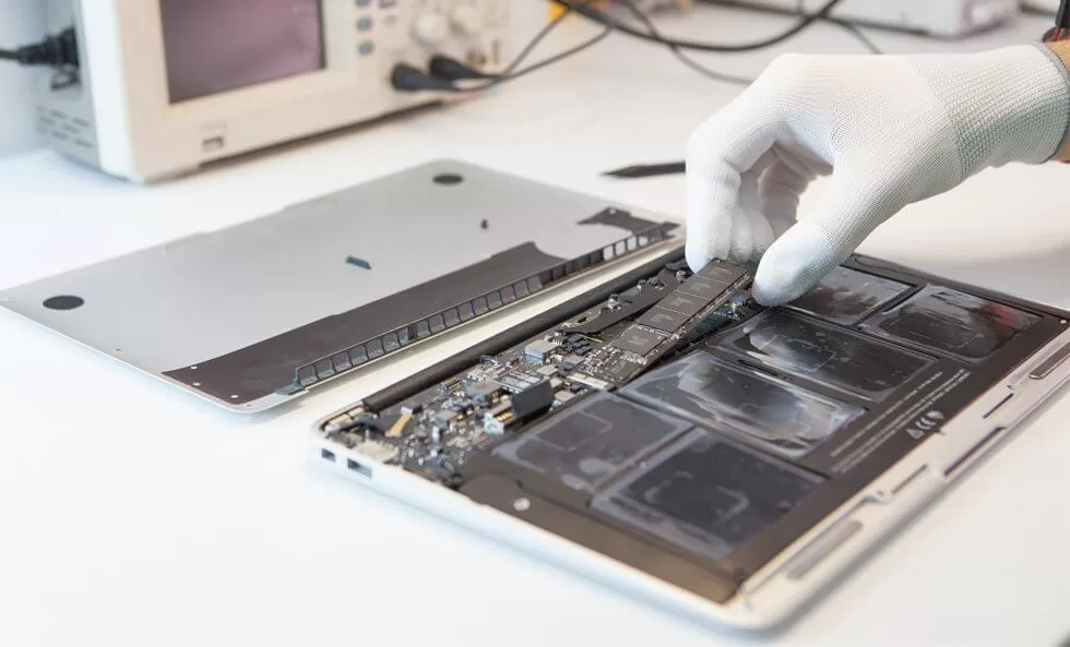 Сертифицированный ремонт ноутбуков Apple MacBook