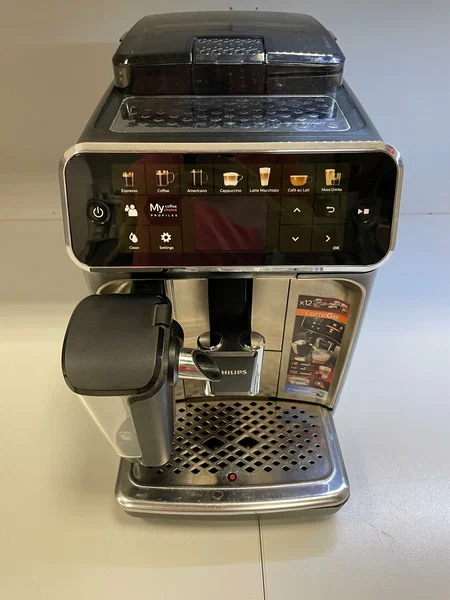 Не льет воду кофемашина Philips EP5444 Series 5400 Latte Go