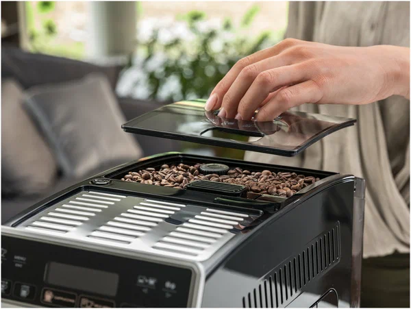 Не мелет кофе кофемашина DeLonghi Autentica ETAM 29.660 SB